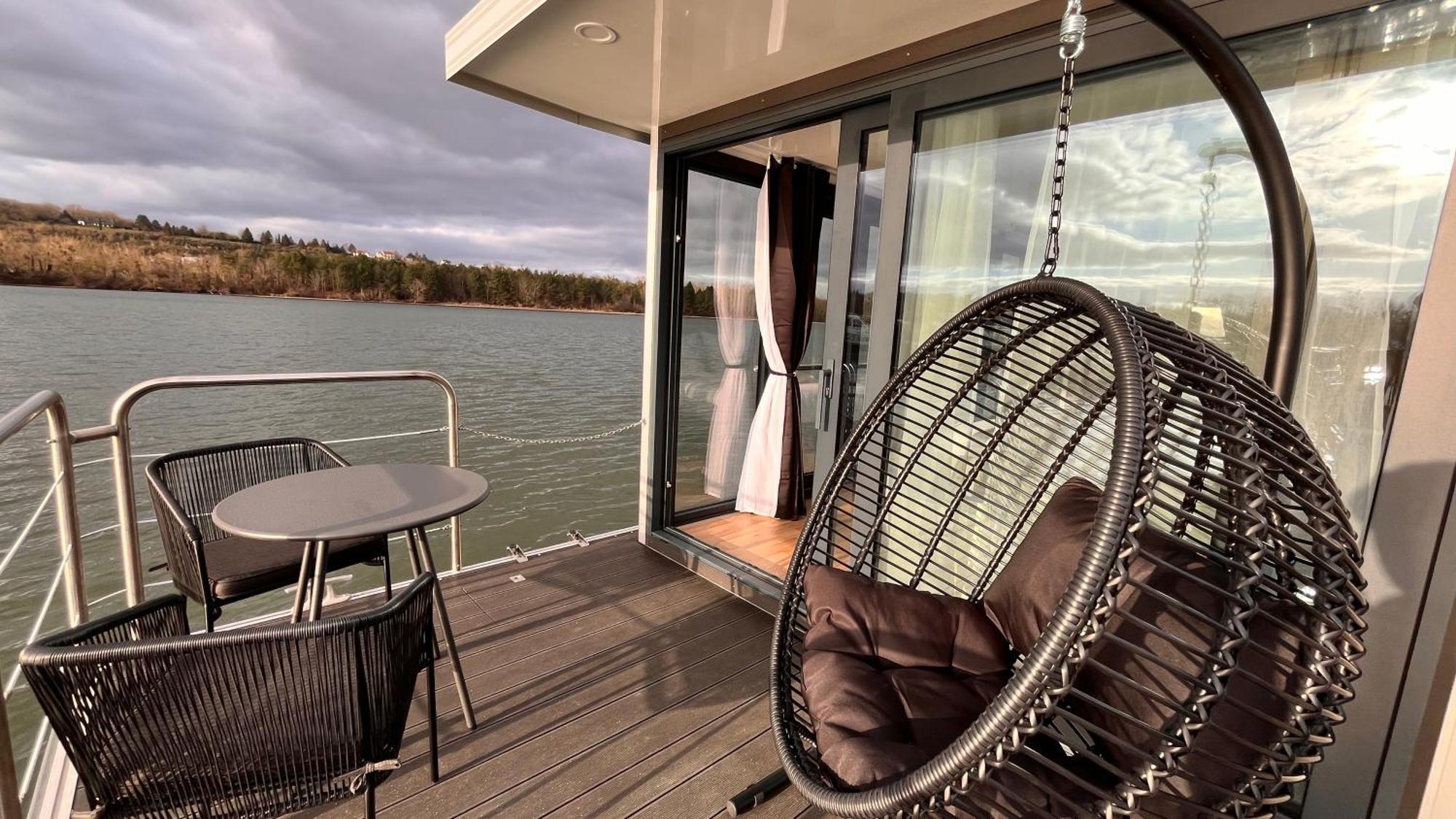 L'Escale Royale Saint-Martin-La-Garenne Port Ilon - Seine - Giverny Екстериор снимка