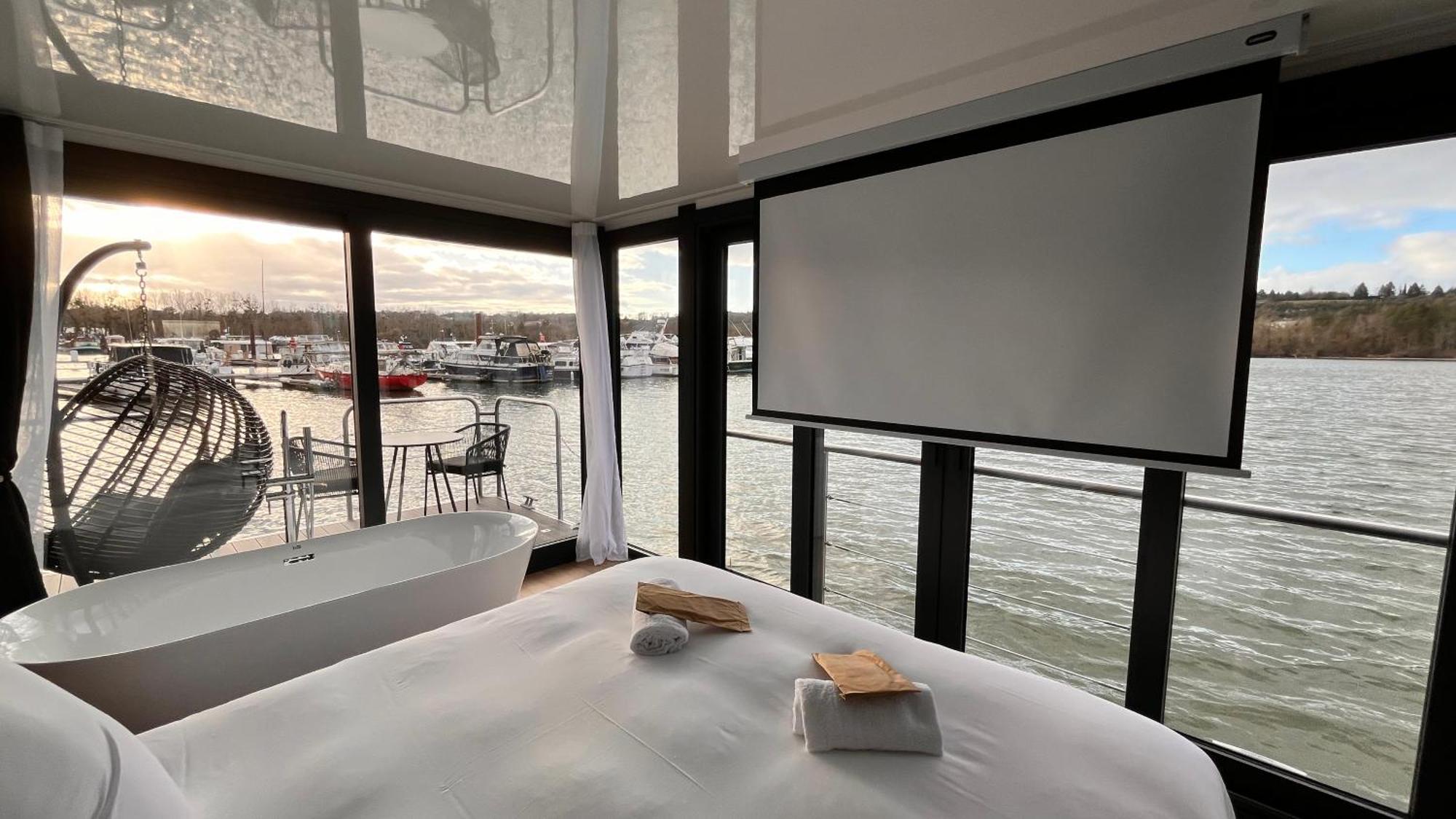 L'Escale Royale Saint-Martin-La-Garenne Port Ilon - Seine - Giverny Екстериор снимка